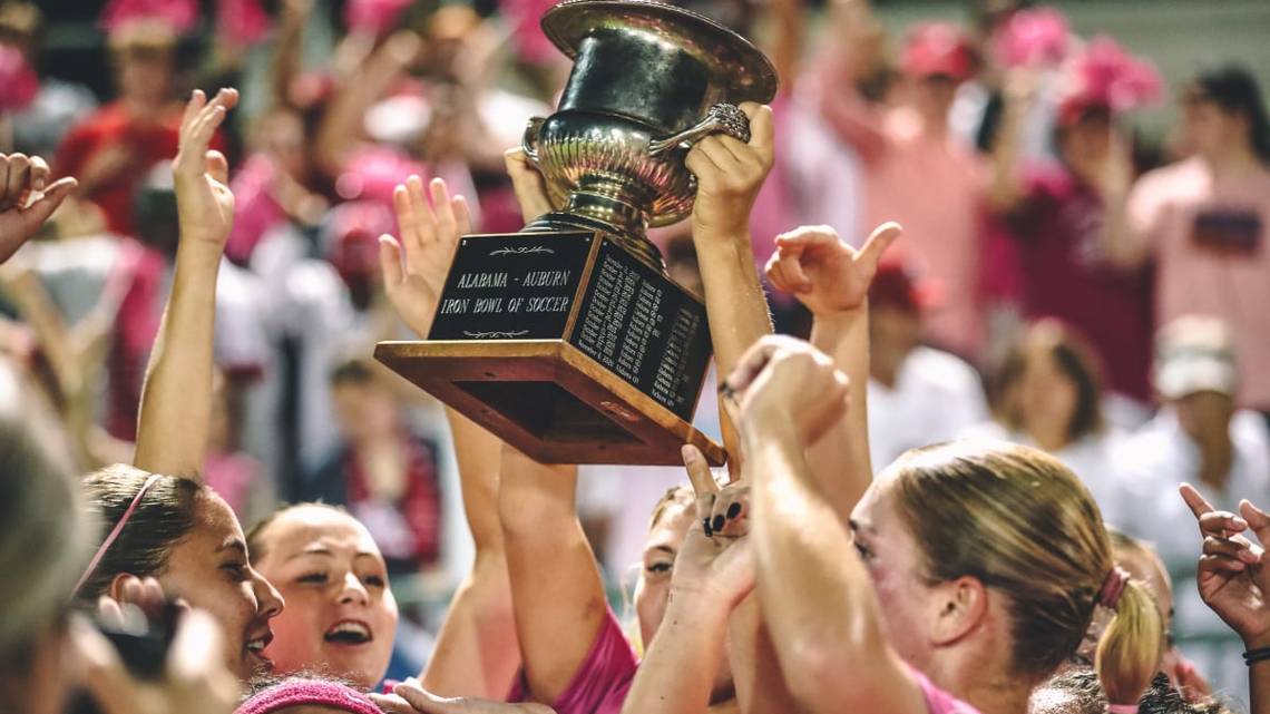 Alabama Soccer Keeps Iron Bowl Trophy in Tuscaloosa, Defeats Auburn 2-1