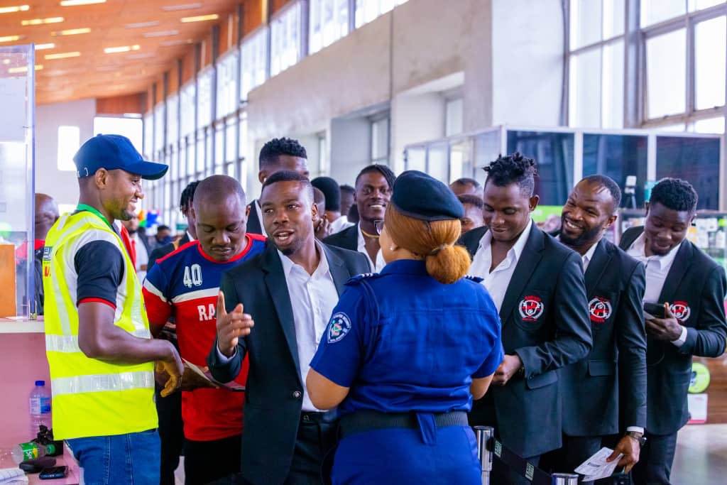 Watch: Enugu Rangers land in style as they tackle Remo stars in the second 2023-24 NPFL tie