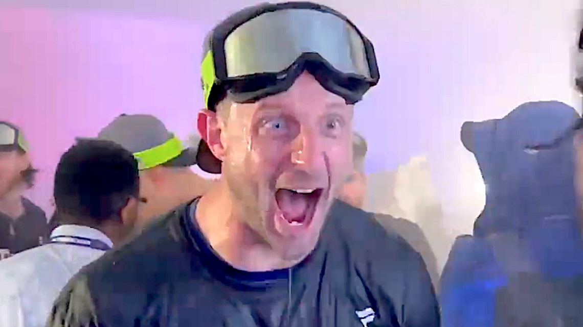 Max Scherzer Goes Wild in Clubhouse Celebration of Rangers’ ALDS Sweep