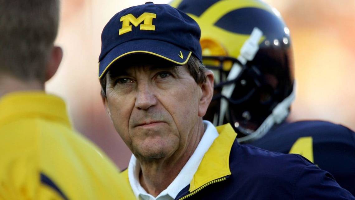 Michigan Football: Coaching Legend Lloyd Carr To Receive Lifetime Achievement Award