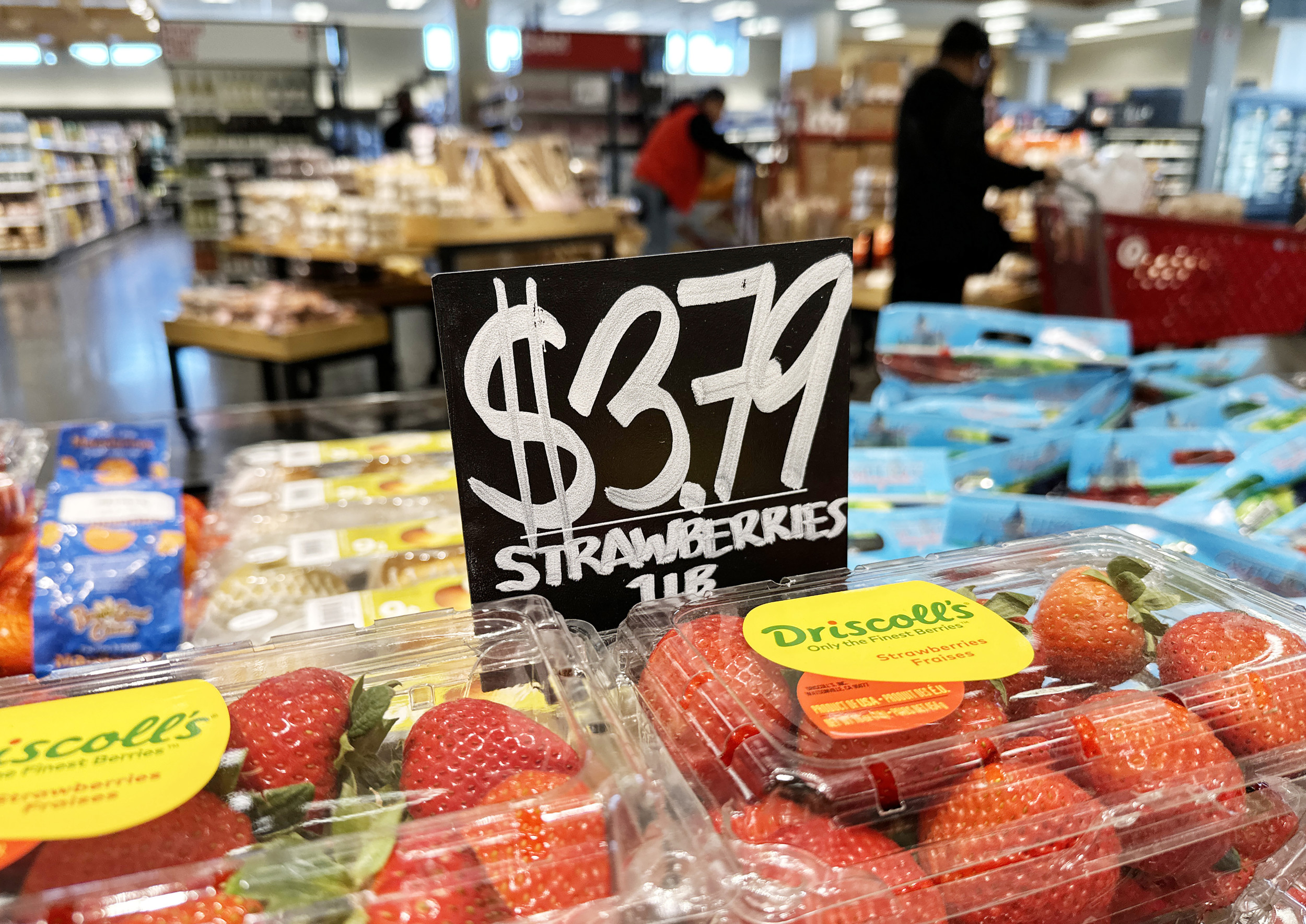 Americans Sour on Uncertain Economy Heading Into Next Year