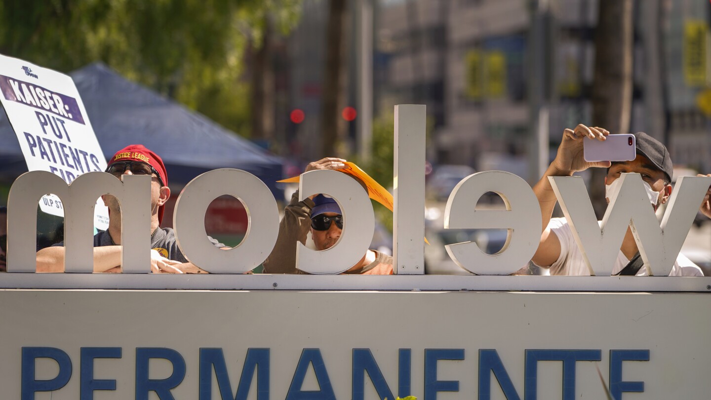 Kaiser Permanente reaches a tentative deal with health care worker unions after a recent strike