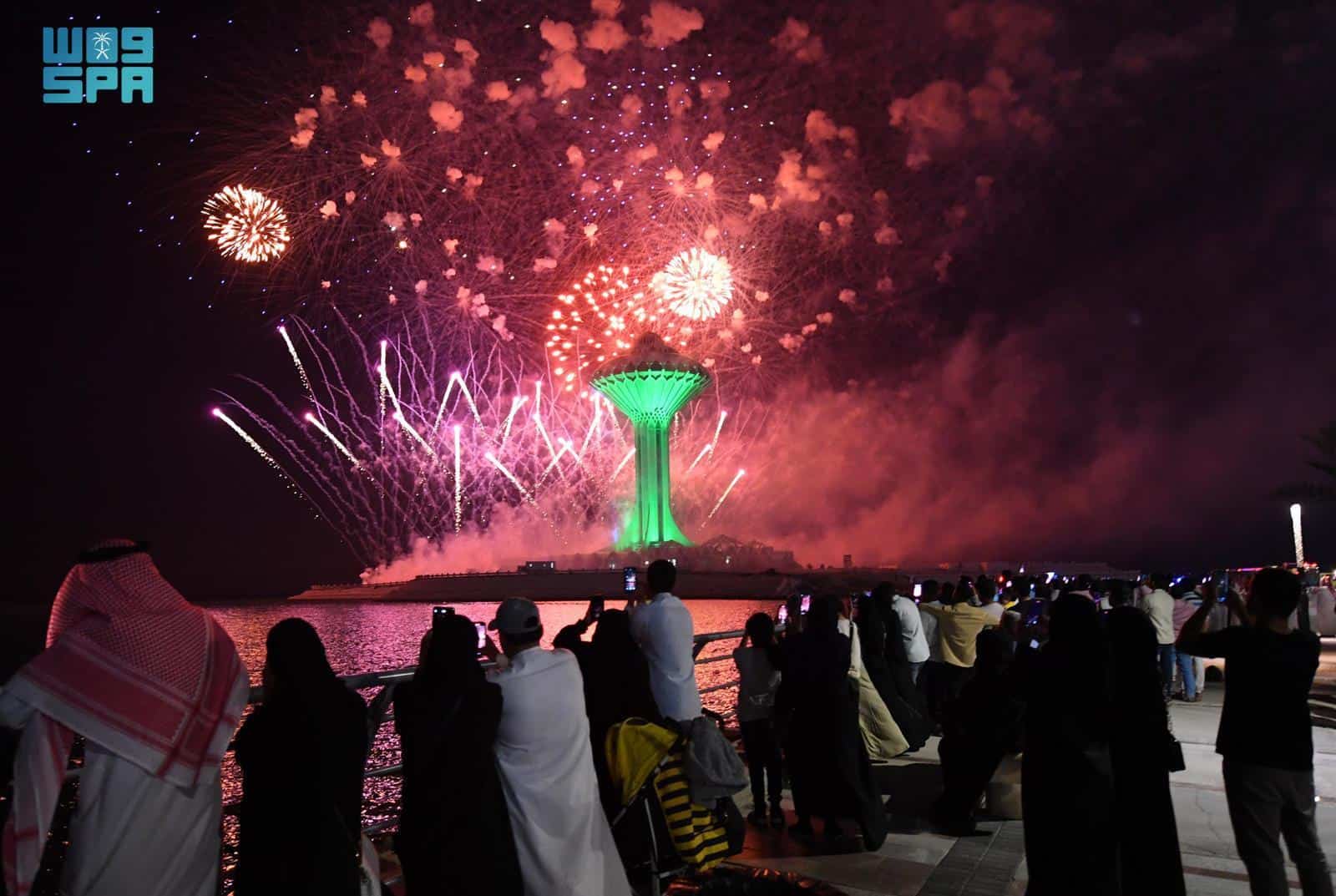 Fireworks Light Kingdom’s Skies, Entertain Millions on 93rd National Day