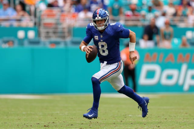 Giants Injury Report: Daniel Jones And Darren Waller Day-To-Day