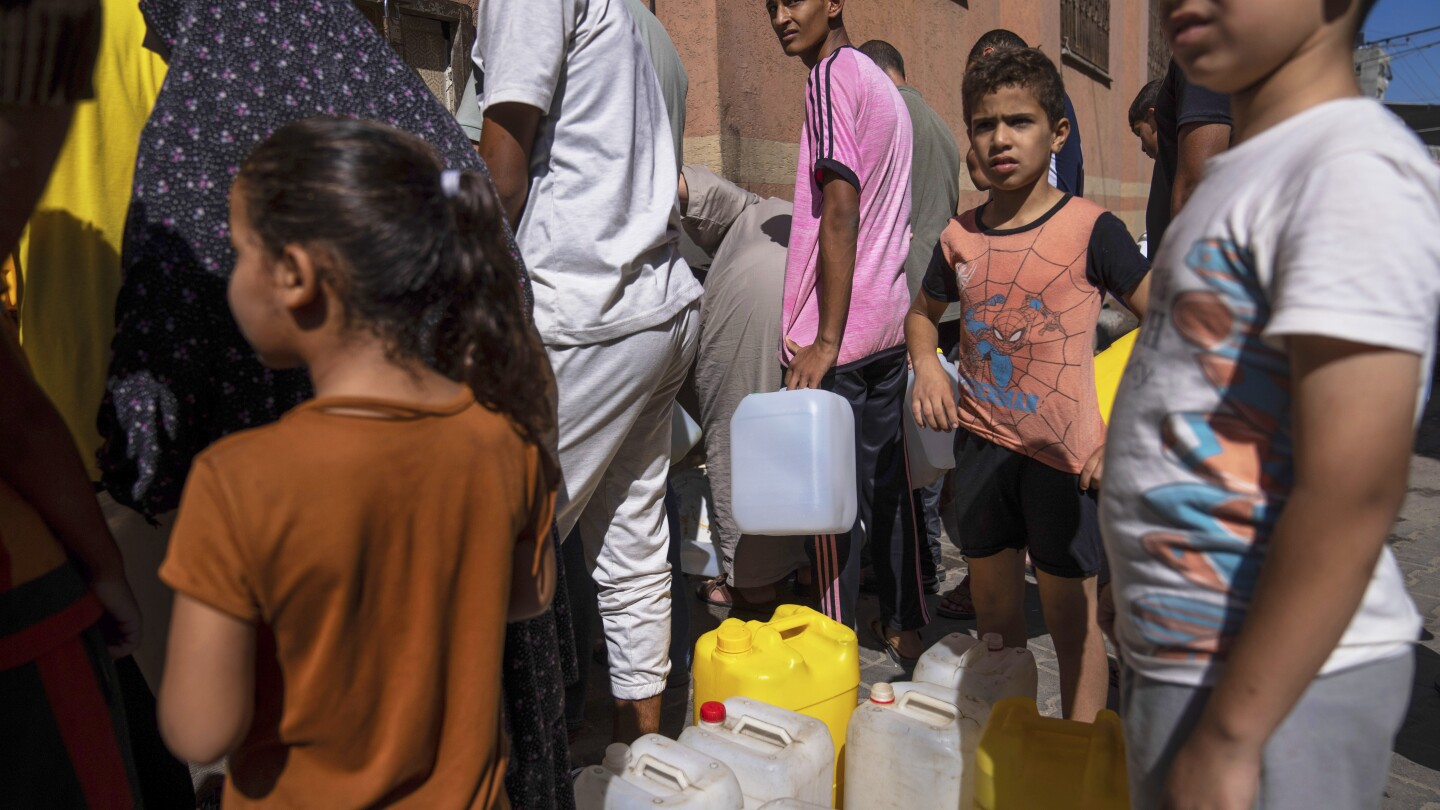 Gaza’s limited water supply raises concerns for human health