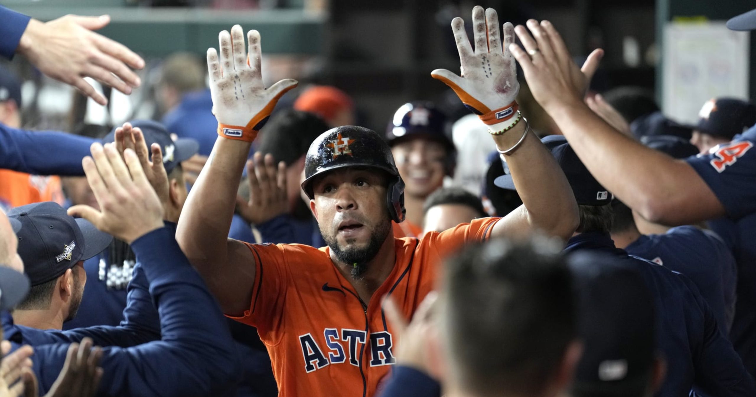 Yordan Álvarez, José Abreu and Veteran Stars Are Putting the Astros on Their Backs