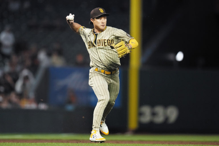 Kim Ha-seong of San Diego Padres in Running for Gold Glove Award Again