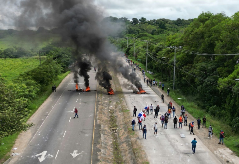 Panama police in standoff with anti-Canadian mine protesters