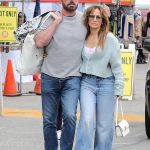 Jennifer Garner channels Jennifer Lopez’s casual style while reuniting with Ben Affleck