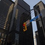 S&P/TSX composite down Thursday as tech stocks fall, U.S. stock markets also lower