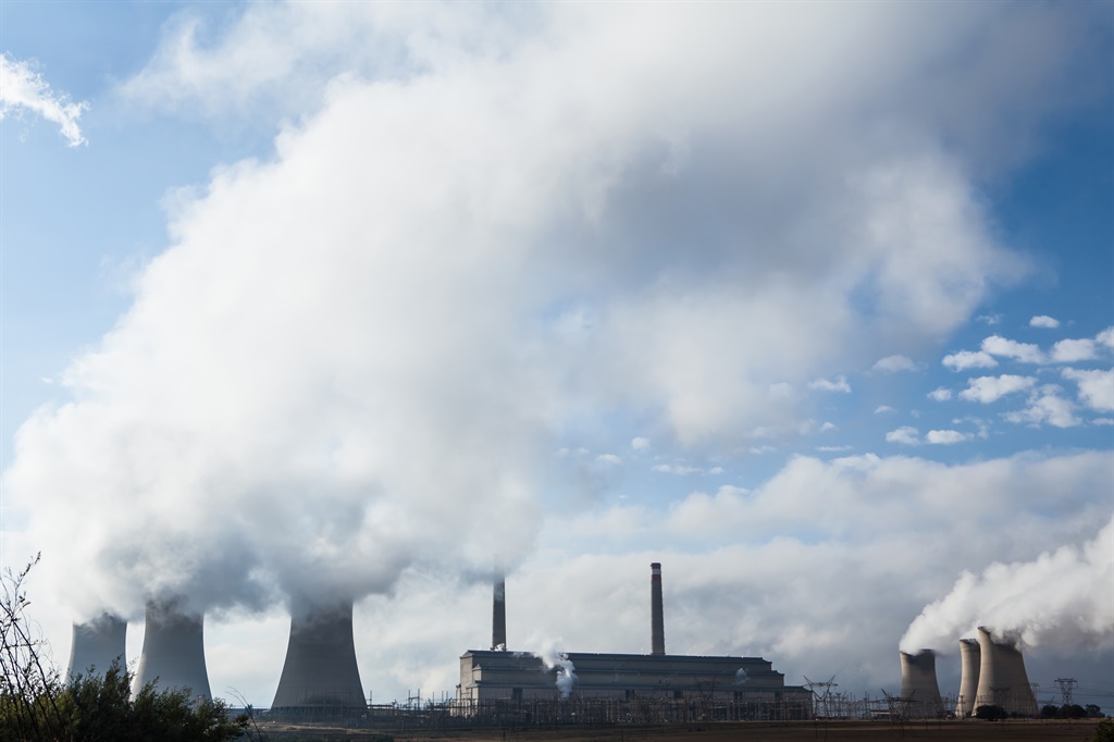 News24 Business | Eskom pollutes more in bid to keep lights on, data shows