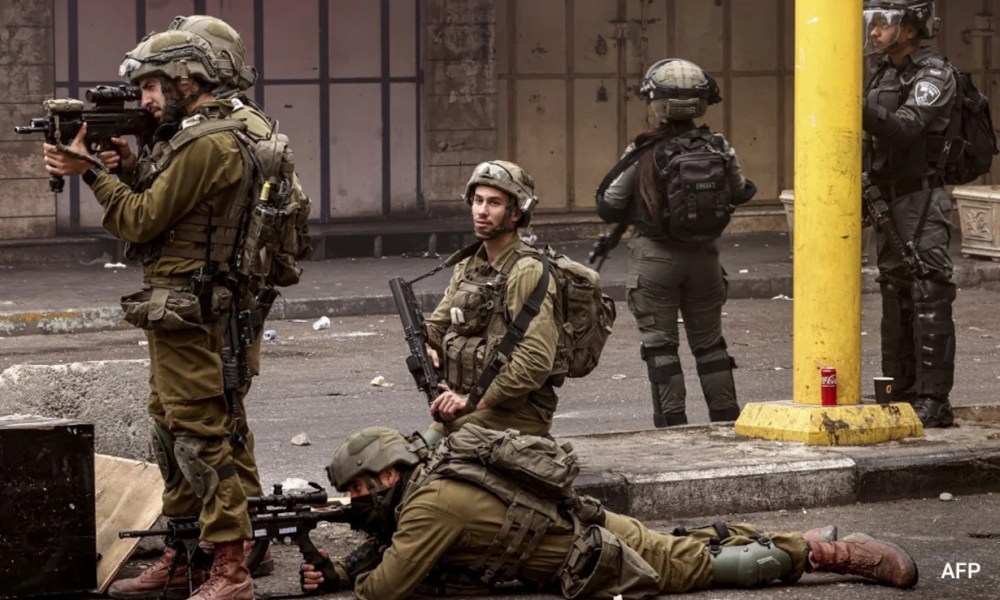 Israel-Hamas war : IDF troops completely encircle Gaza City