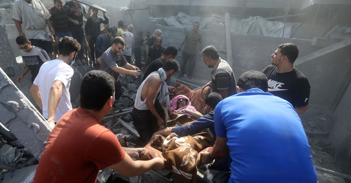 Israeli Troops Advance Toward Gaza City As The Palestinian Death Toll Rises Above 9,000