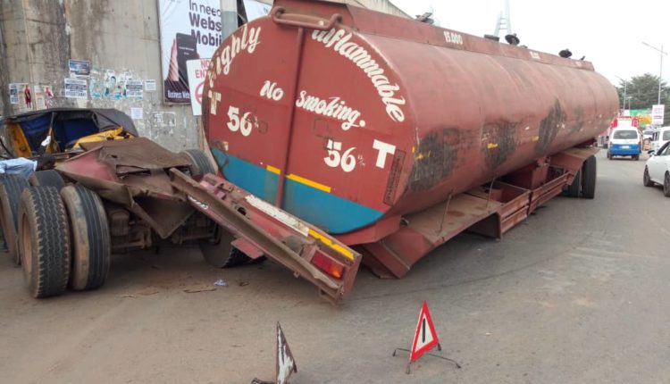 BREAKING: Diesel Tanker Falls in Lagos as Residents Scoop Spillage [PHOTO]