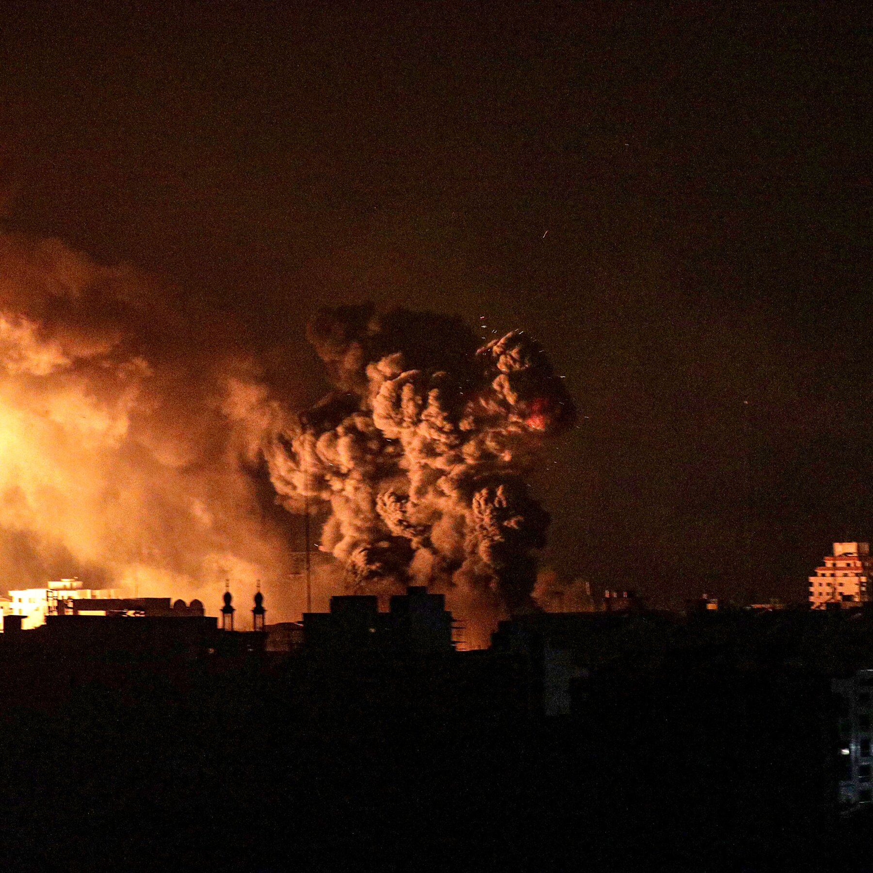 Third Communications Blackout Hits Gaza Amid Heavy Strikes