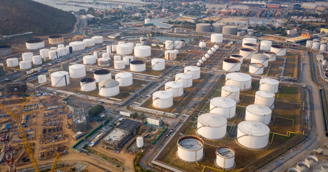 ‎US oil inventories rise by 12 mln barrels last week: API