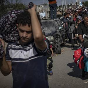 Israel-Hamas war: Thousands sheltering at Gaza City’s hospitals flee as war closes in