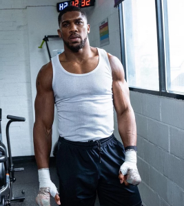 Anthony Joshua ‘flies back to Texas to begin training for next fight’ but heavyweight star faces being on the UNDERCARD