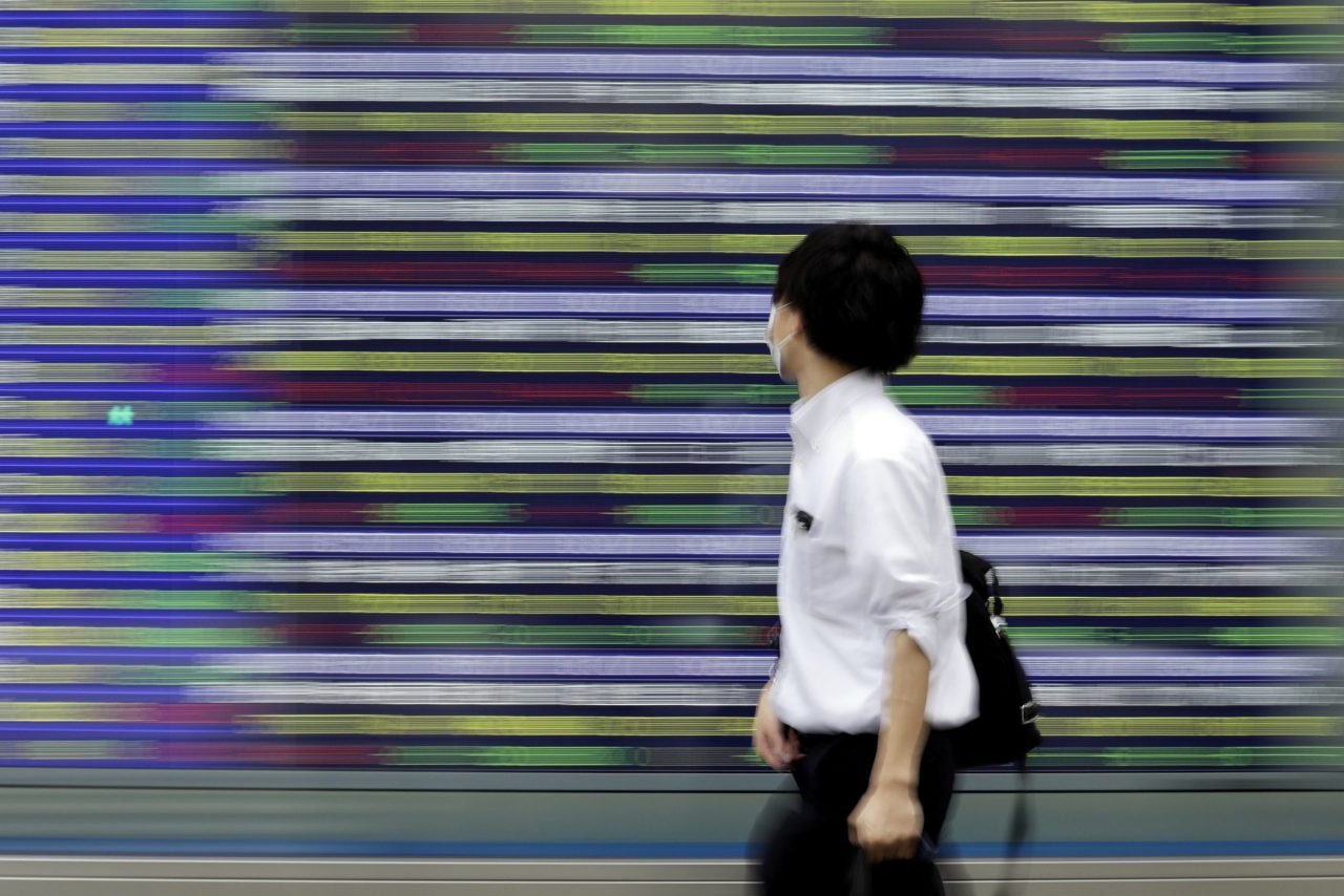 Business Maverick: Asia stocks advance on bets US rates near peak: markets wrap