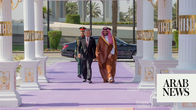 Saudi crown prince receives Singaporean prime minister in Riyadh