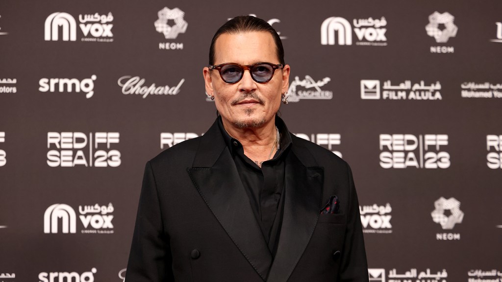 “We Love You Johnny!”: Depp Gets Rock Star Treatment in Saudi Arabia 