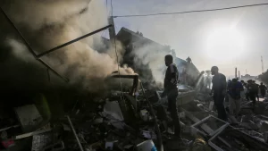 Israeli warplane bombs displaced people as they move through “safe corridors”