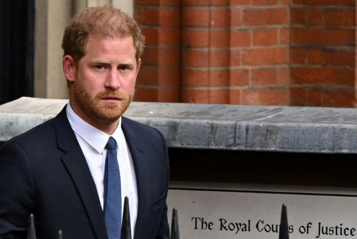 Prince Harry wins round in battle with UK papers