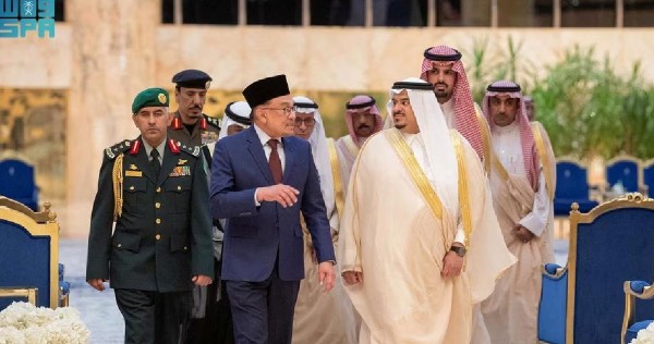 Malaysia PM proposes free trade pact between Asean, Gulf council, Asia News