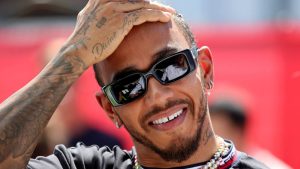 Lewis Hamilton: Mercedes driver backs F1 to race in extreme heat after Qatar Grand Prix controversy | F1 News