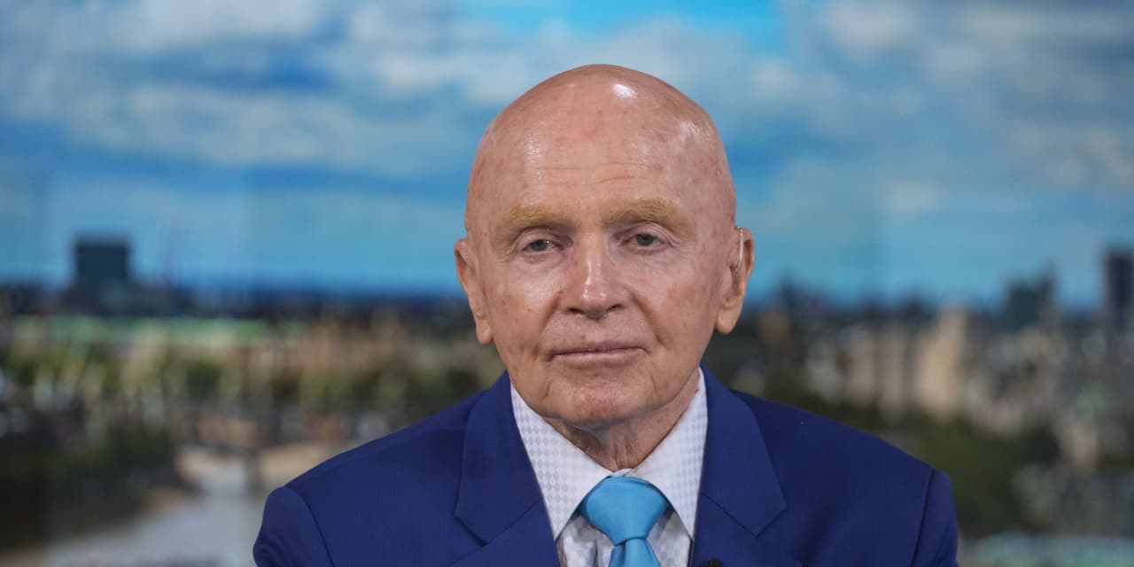 : The ‘Indiana Jones’ of emerging market investing, Mark Mobius, stepping down as lead manager