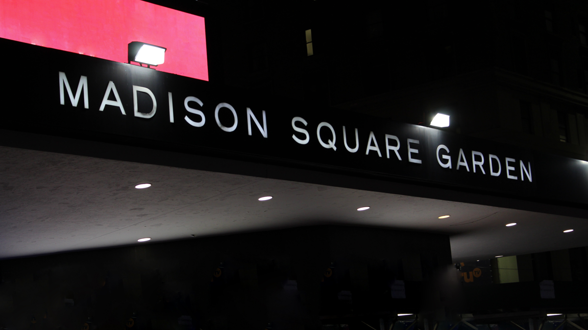 Madison Square Garden Posts $33.4 Million Operating Loss as Attendance Slides