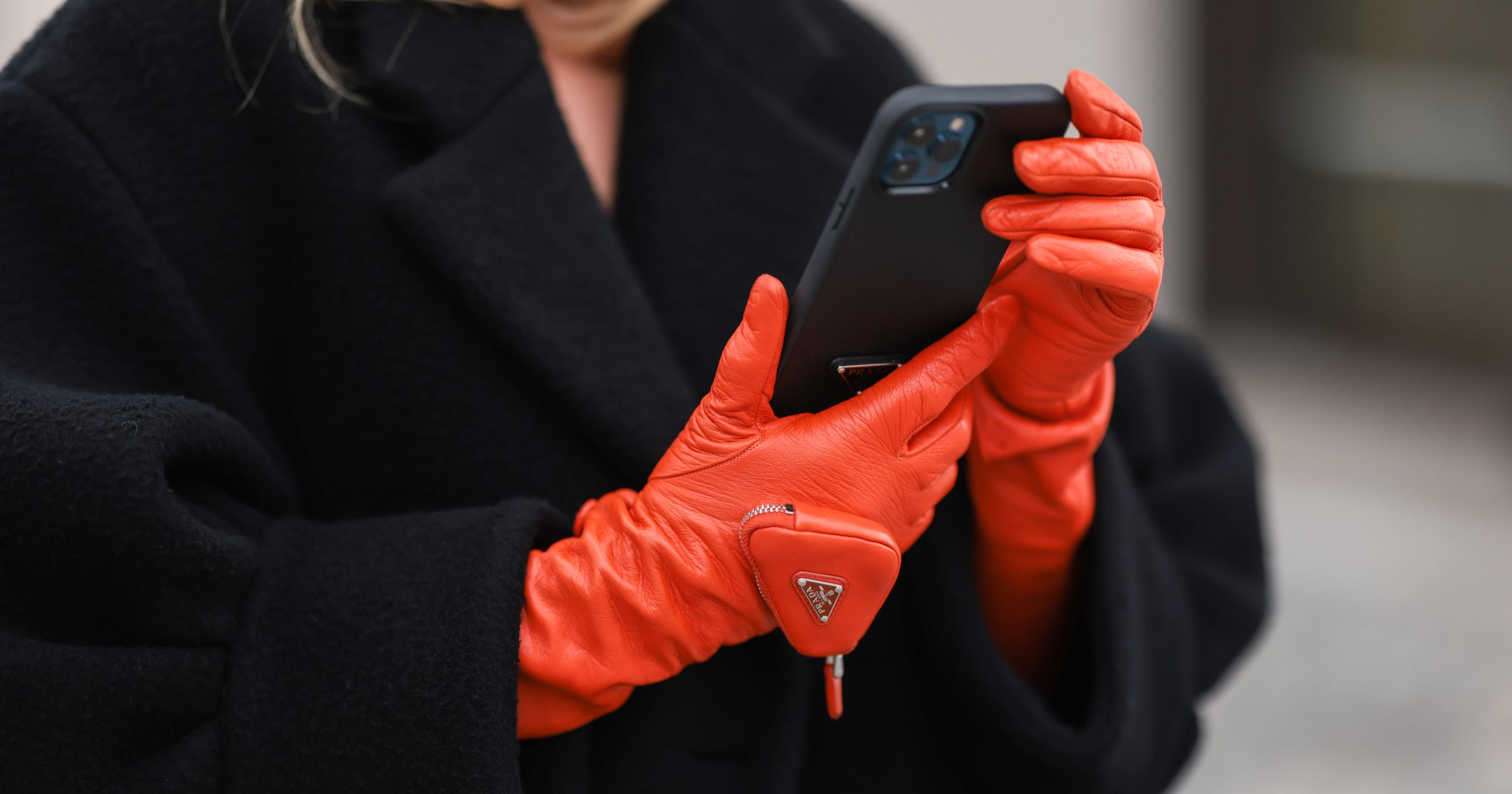 9 Touchscreen Gloves That Are Functional and Smartphone Compatible