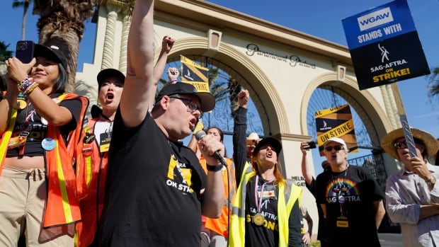 SAG-AFTRA actors’ union says it has reached tentative agreement with studios to end strike