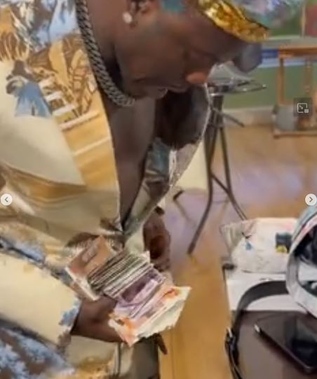 I Am Blessed Forever – Portable Overjoyed As Skepta Takes Him Shopping, Gift Him Cash In Pounds (Video)