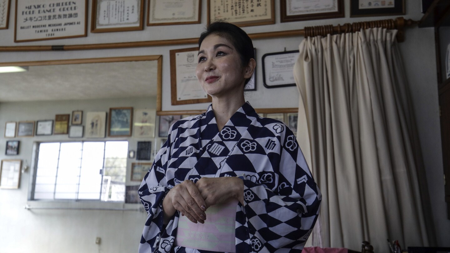 Keeping Traditional Japanese Dance Alive In Mexico City