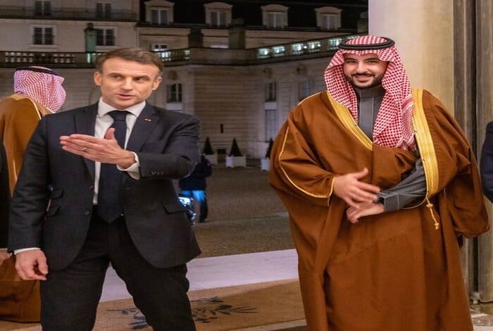 Saudi Defense Minister Meets French President in Riyadh