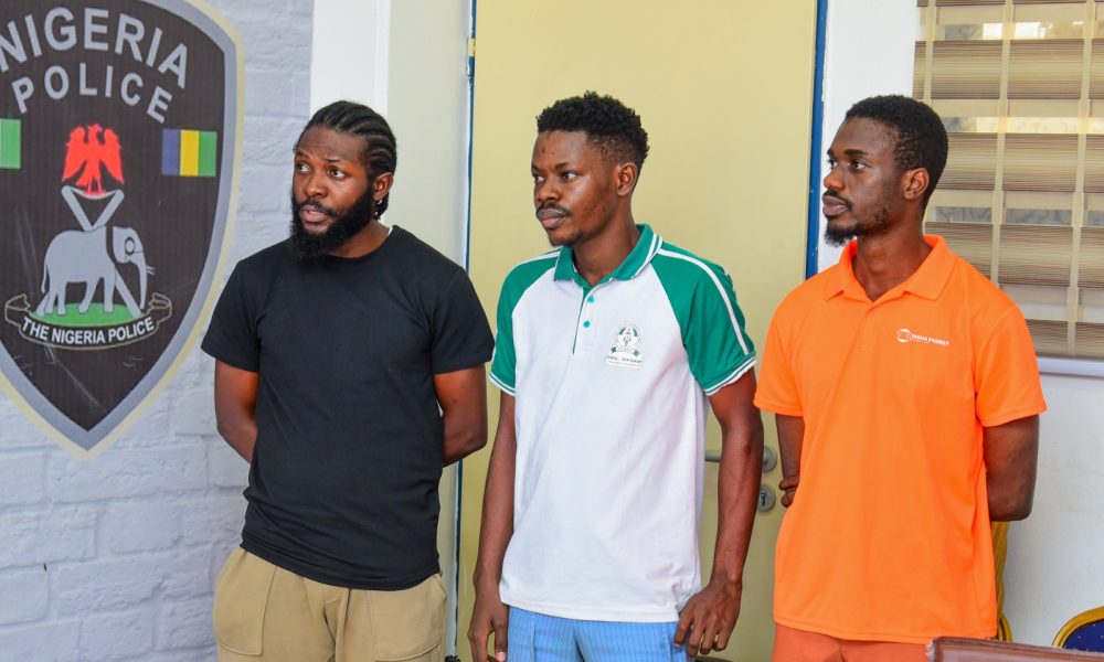 Police arrest operators of popular blog Gistlover – Lifestyle Nigeria