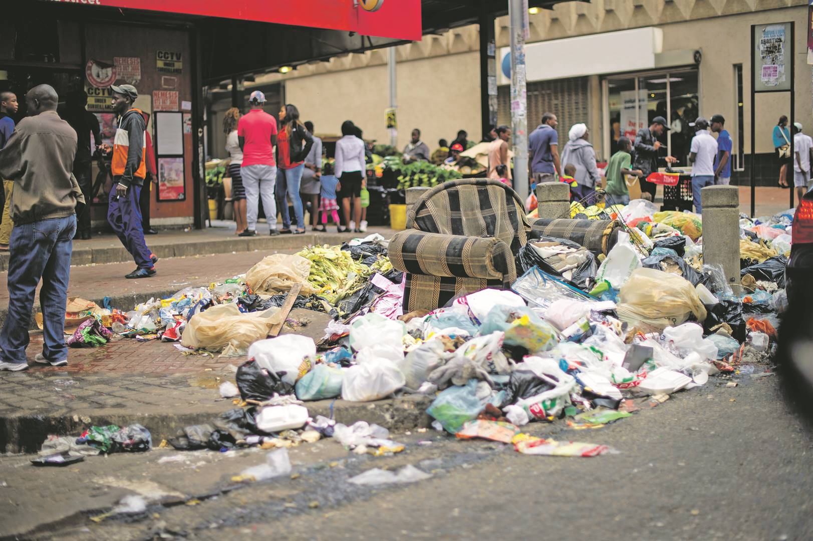 News24 | Dirty Jozi suffocates under increasing population