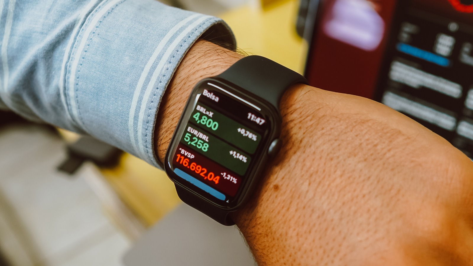 5 Useful Apple Watch Apps For Keeping Up With The News