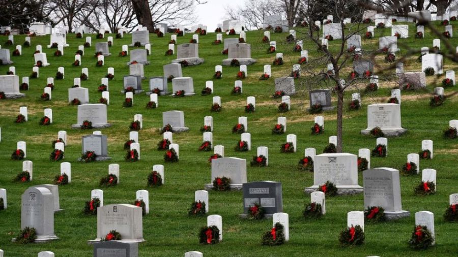 Lawmakers honor fallen veterans on National Wreaths Across America Day