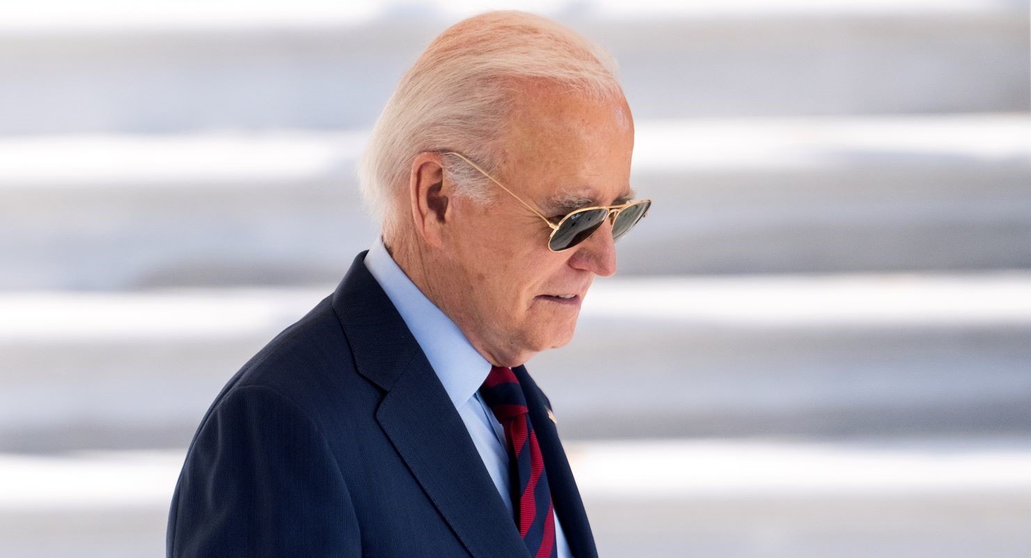 Biden’s burden: 4 percentage points, a struggling economy and a fragile democracy