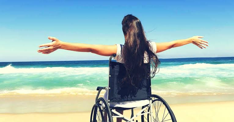 Abu Dhabi Launches Sand-to-Sea Tracks to Boost Disabled Access at Beaches