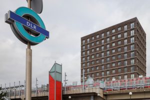 Transport for London proposes tunnelled DLR extension