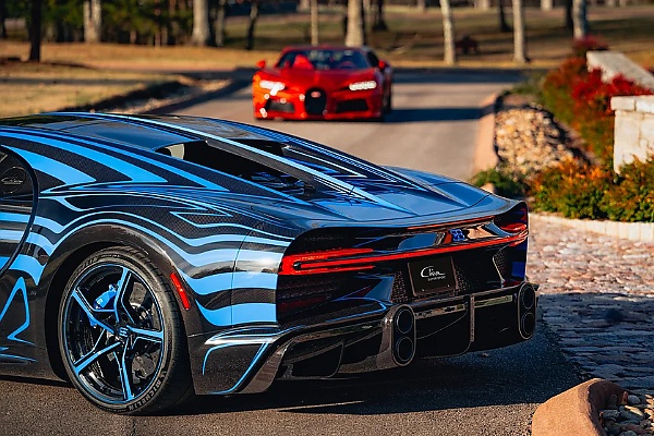 Bugatti Shows Off Two Matching Custom Chiron Super Sports Created For American Couple