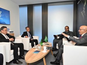 Paul Chan holds meetings in Davos