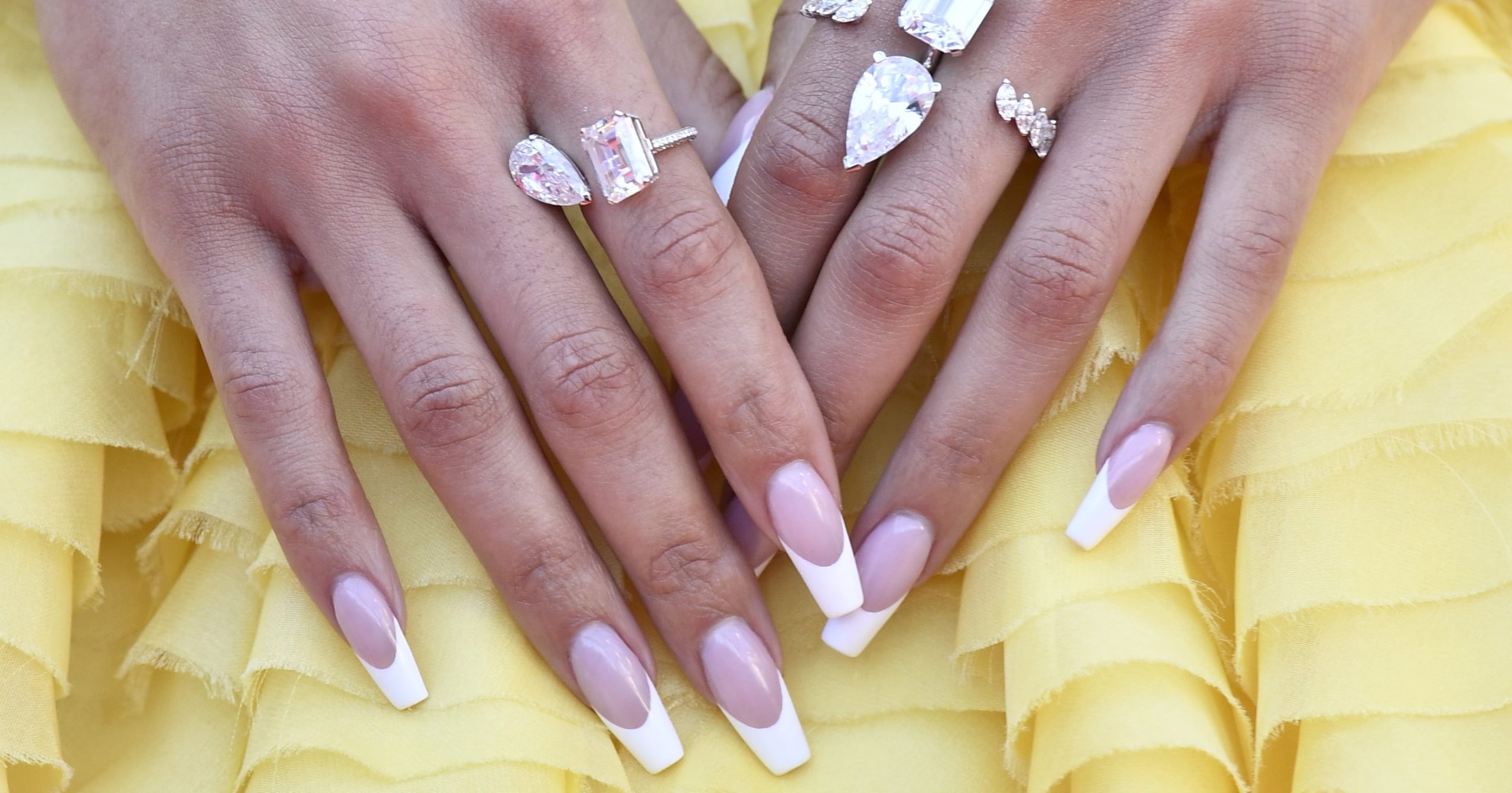 “Ballet Nails” Are a Minimalist’s Dream