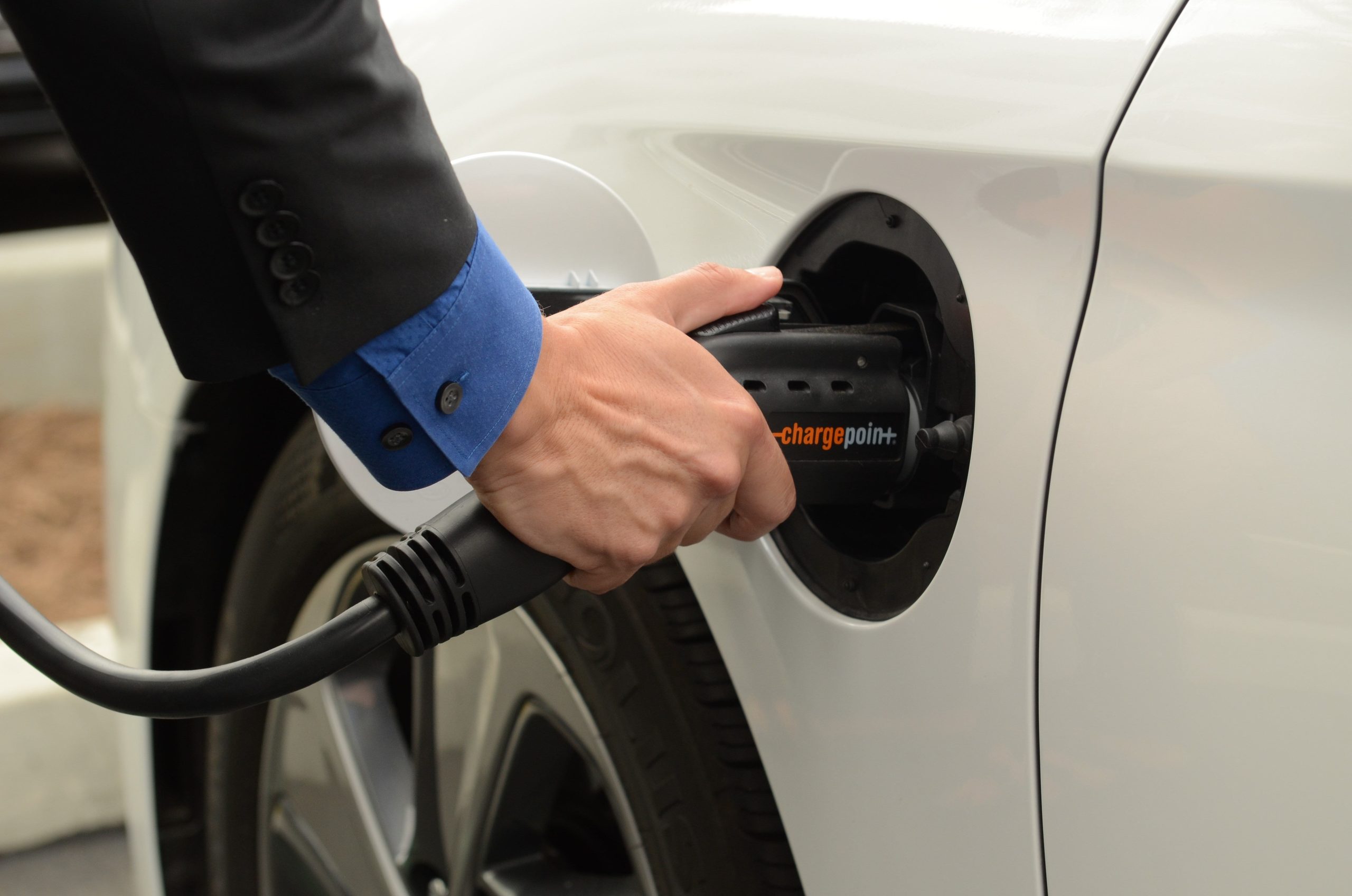 The Average American EV Driver Is Sitting at a Fast Charger for More Than 40 Minutes