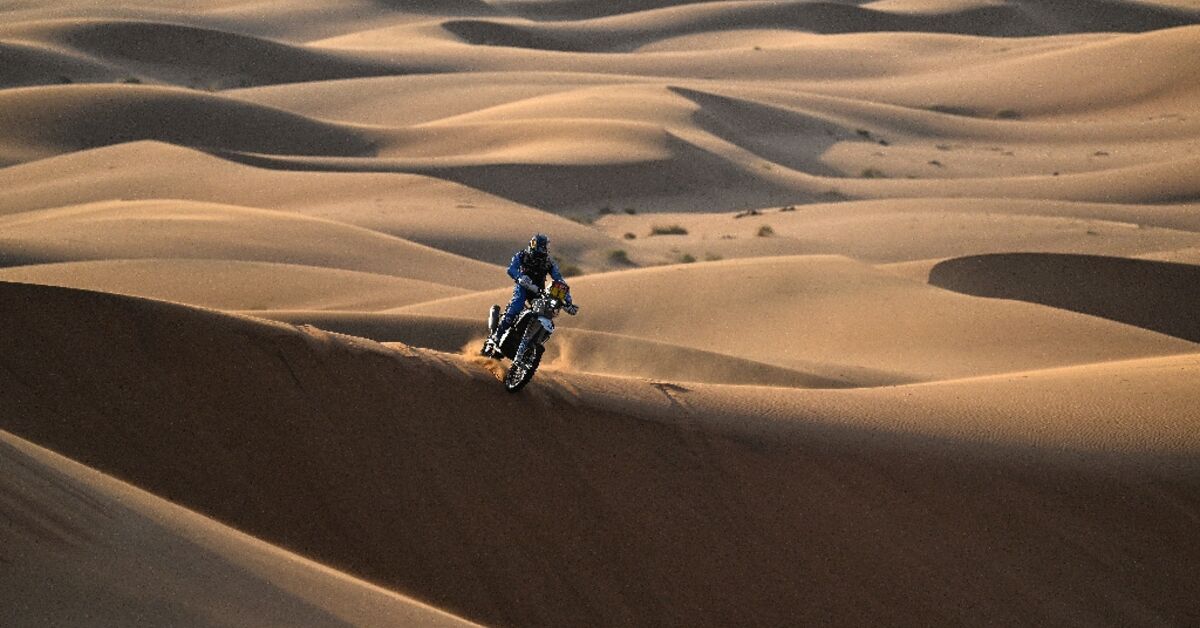 Dakar Rally motorcyclist in ‘serious’ conditon after crash