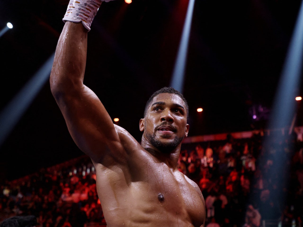 Anthony Joshua to fight Francis Ngannou in Saudi Arabia