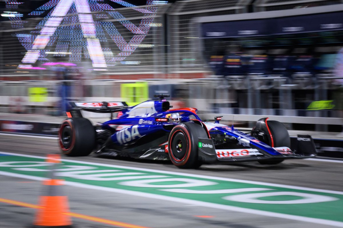 Ricciardo “grumpy” after messy Bahrain F1 qualifying